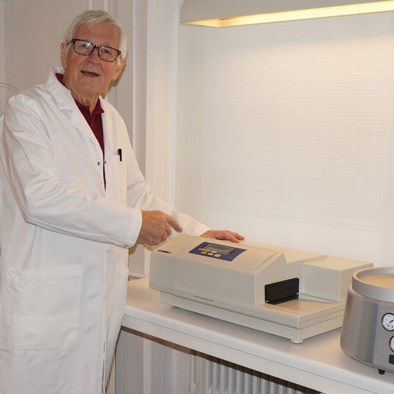 OligoMaker ApS uses the SpectraMax 190 Reader to Test DNA/RNA Synthesizers